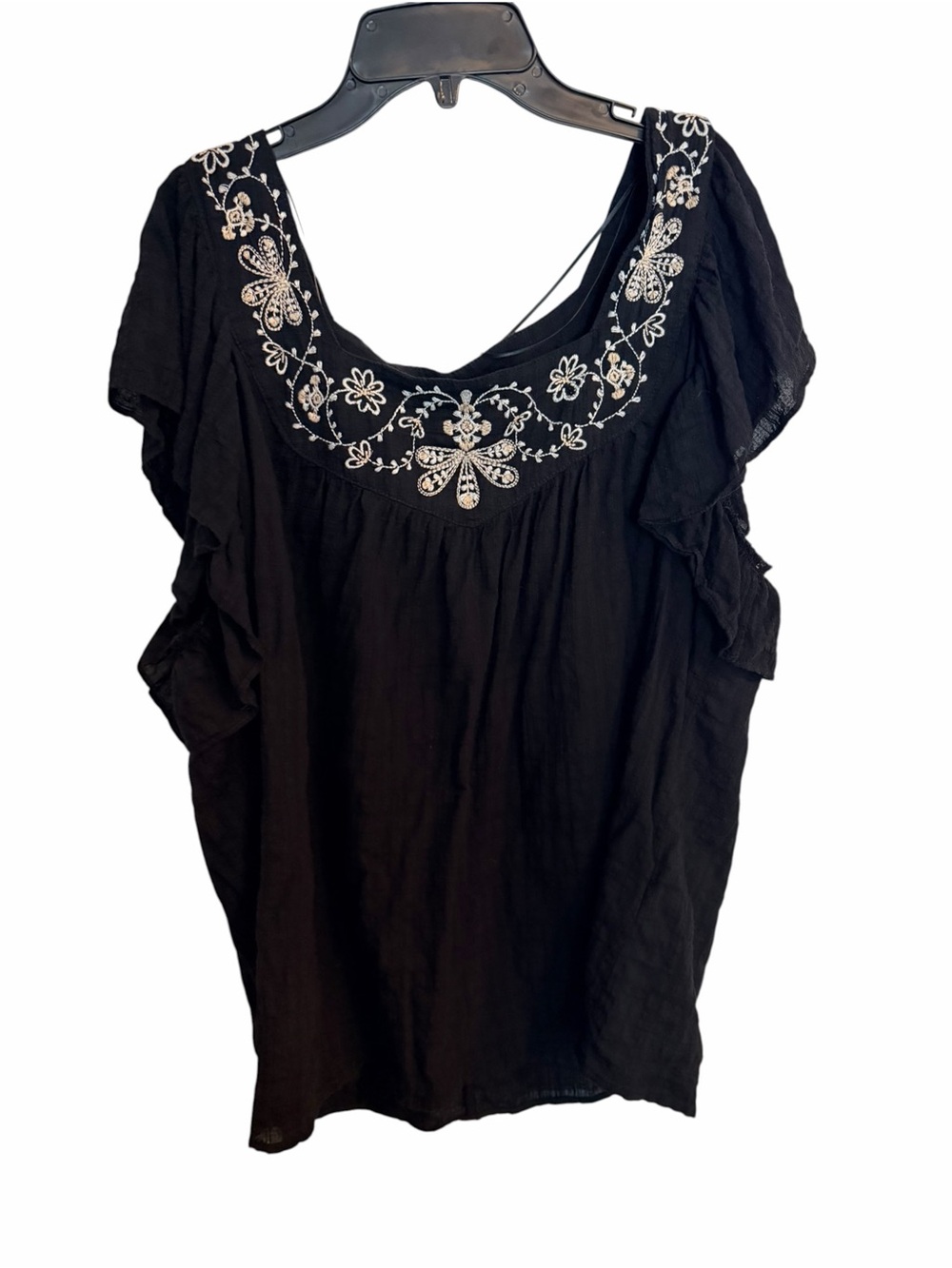 Max Studio Black Scoop Neck Embroidered Flutter Sleeve Tunic